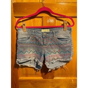 Almost Famous PREMIUM Tribal Print Jean Shorts